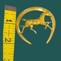 Horseshoe Pin Running Horse Riding Trotter Equestrian Brass Vintage Brooch Lucky