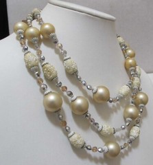 Vtg VENDOME Creamy Beige Sugar Glass Bead Aurora Borealis Crystal 3-Strand Neckl