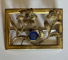 Vtg Estate Pin Brooch Gold Tone Blue Rhinestone Flowers 2.3” x 1.6” Handcrafted