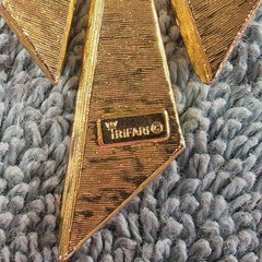 Vintage Crown Trifari Necklace Modernist Pendant Gold Tone, 23 Inches, Signed
