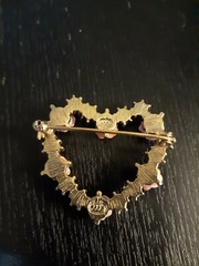 Avon PIN Valentines Vintage ROSE ACCENTED HEART Rhinestones Flower Brooch JJJ