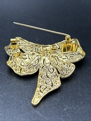 Modern Costume Jewelry Gold Tone Multicolor Bow Pin Brooch 2 1/2” Tall