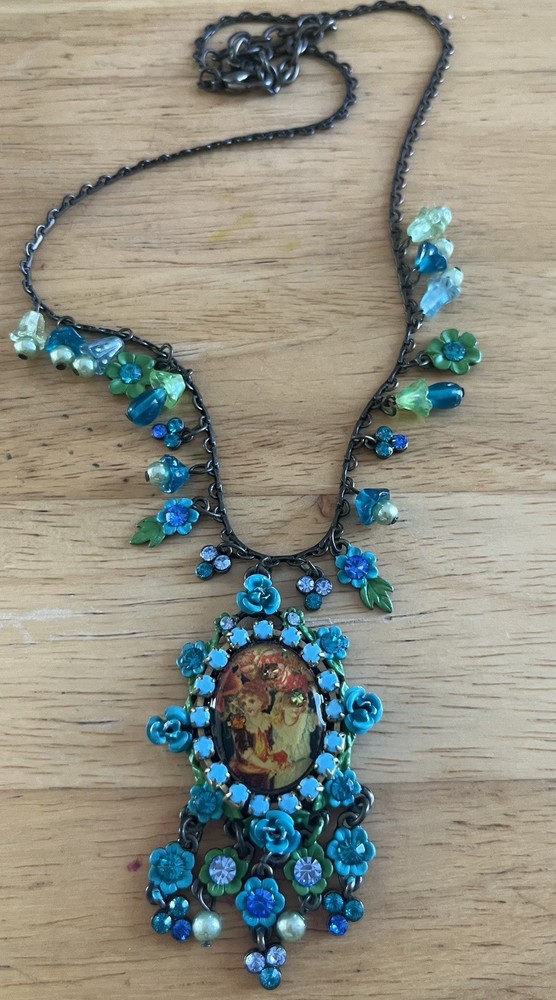 Vintage John Wind Maximal Art Cameo Necklace Dangle Rhinestones Signed Estate