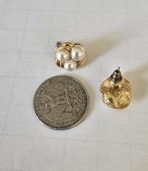 Vintage 80’s NOS Gold Tone Faux Pearl Pierced Stud Earrings Made in USA New