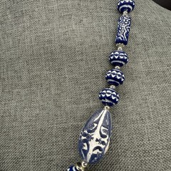 Vintage Necklace Blue White Patterned Beaded 22 Inches