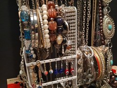 Vintage Jewelry Lot Earring Necklace Bracelet Over 6lbs + Estate Mix PLS READ