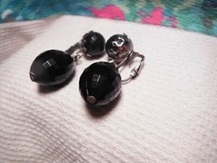 DALSHEIM EARRINGS ~ VINTAGE PAIR OF DALSHEIM CLIP ON EARRINGS ~ CIRCA 195Os.