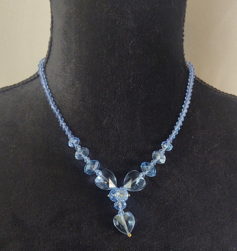 Vintage Beaded Necklace Light Blue Faceted Beads Hearts Magnetic Clasp Jewelry
