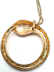 Vtg Snake Eating Its Tail Circle Pendant Gold Tone Rhinestones on 29 In Chain