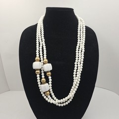 Dauplaise VTG White Beaded Necklace 30″ Gold Tone Long Statement Modernist