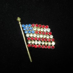 VTG 1930’s Lester Gaba Coro Designer RhineStone Patriotic Liberty Bell Brooch