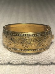 Antique 1930’s Victorian Revival Etched Hinged Bangle Wide Gold tone Bracelet
