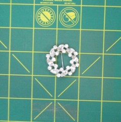 Vintage Brooch Clear Rhinestones Prong Set Beautiful Marked B DAVID 40a8