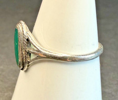 Vintage Sterling Silver Green Ring Size 9.75
