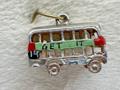 Vintage Get it at HARRODS enamel Doubledecker Bus Sterling Bracelet Charm 2.8g