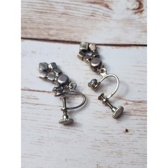 Vintage Screw On Earrings – 1 & 1/8″ Dangle