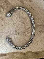 55. Vintage 925 Sterling Trinidad Cone end Twist Cuff bracelet 30.4g. 6 3/4′