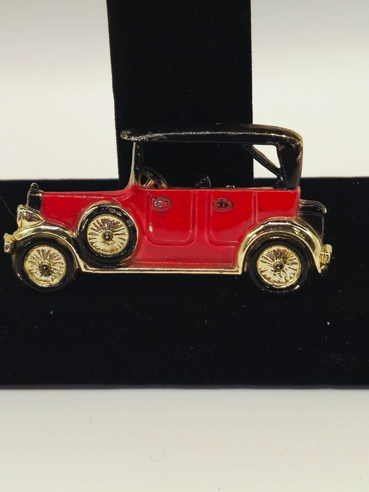Vintage gold Plate Red Enamel Cloisonne Car Brooch