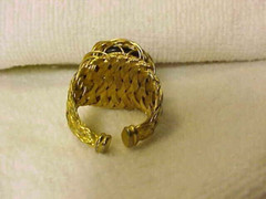 Vintage Gold Tone Wire Wraped Ring Caged Black Stone (Onyx?) Adjustable