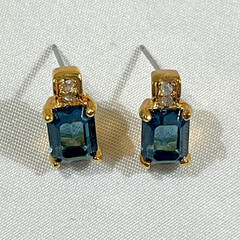 Vintage Deco Style London Blue Topaz Glass Pendant Stud Earrings Set Gold Tone