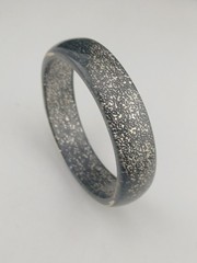 1950s SMOKE GRAY silver glitter confetti inclusions bangle bracelet size 8