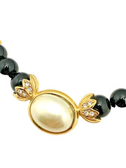 Vintage AVON Faux Pearl Pendant Necklace Black Beads Rhinestones Gold Tone 16″