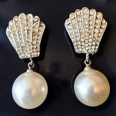 Art Deco Earrings Rhinestone Faux Pearl Dangle Scallop Shell Screwback Vintage