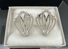 J550-VINTAGE PIERCED EARRINGS~SILVER TONE~CHUNKY~1.5″ DROP~NEAT!