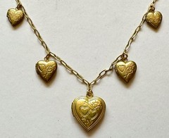VINTAGE HEART LOCKET 5 MULTI LOCKET NECKLACE BRASS HEARTS FLOWERS 16 TO 18″ VTG