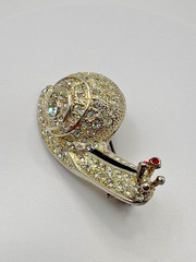 Vintage 1980s Signed ROMAN AUSTRIAN CRYSTALS Silver Tone Snail Brooch Pin