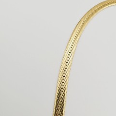 Vintage Gold Tone Herringbone Chain Necklace Classic Fold Over Clasp 18″