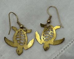 Beautiful Vintage Handmade Gold Tone Turtle Cutout Hook Wire Earrings