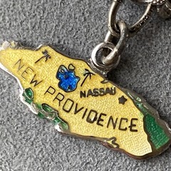 Vintage Sterling Silver Charm Bahamas Nassau Map Estate Jewelry Pre-Owned