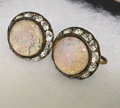 Vintage Rhinestone & Faux Cabochon Fire Opal Gold Tone 3/4″ Screw Back Earrings