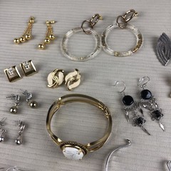 Jewelry Lot VTG To Modern Earring Bracelet Pendant Nice Condition Costume