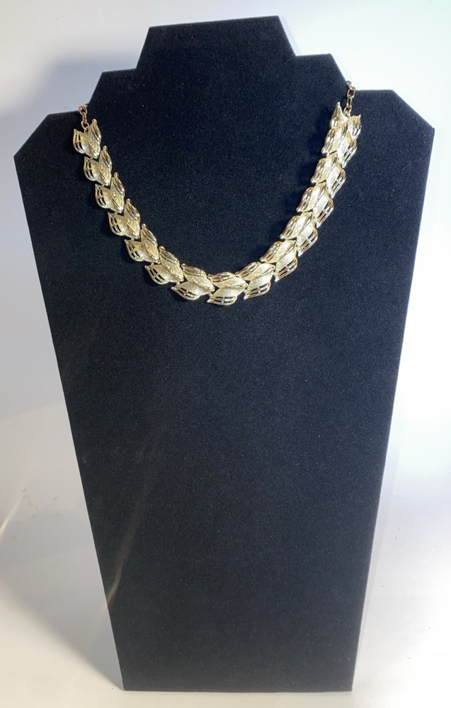 Vintage Mode Art Deco Gold Tone Necklace 50s-70s Unique Leaf