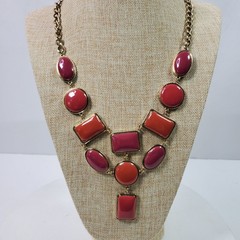 Casual Career Statement Necklace Gold Tone Chain w/ Pink Bib 20 Inch
