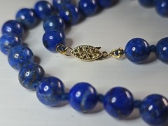 Vintage 19″ Natural Lapis Lazuli Bead Necklace – 14K Gold Clasp – Hand-Knotted