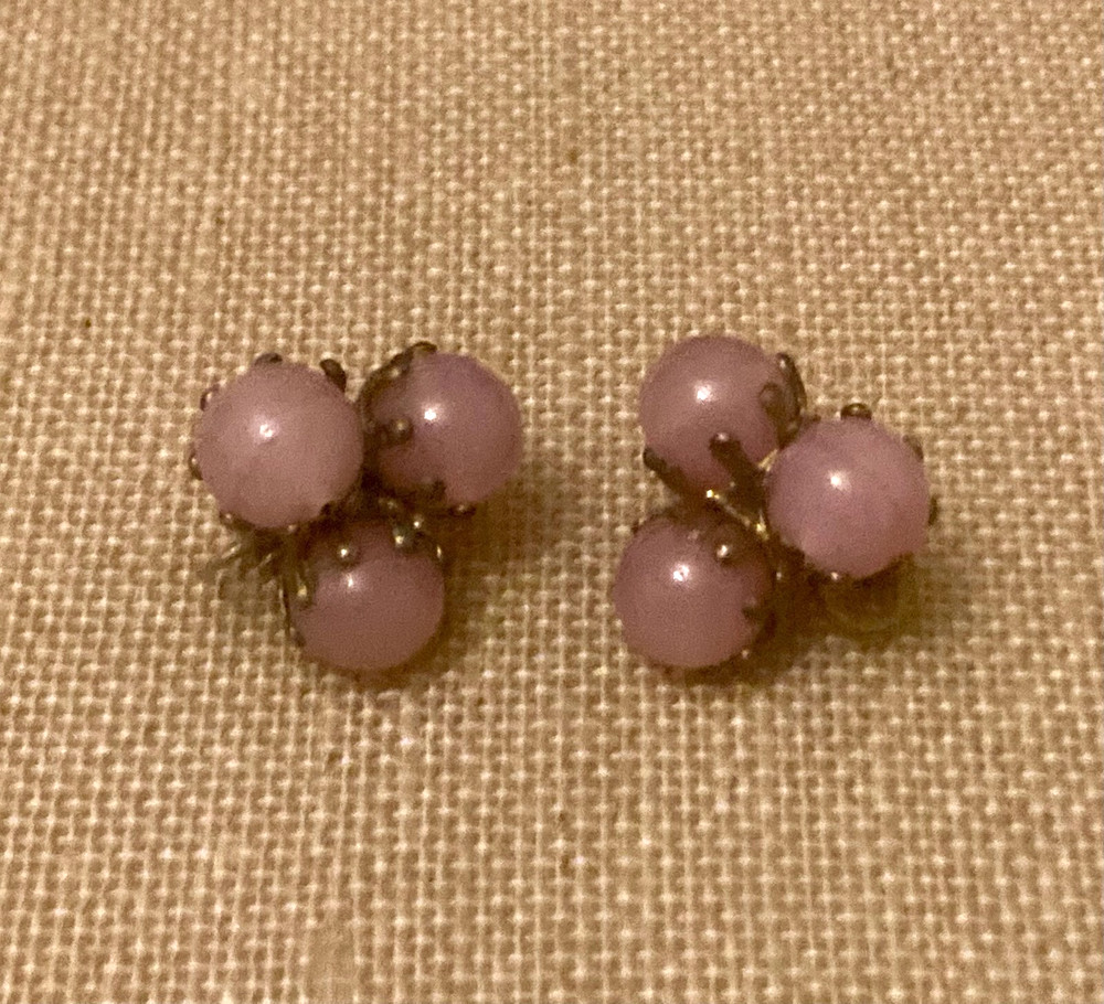 Vintage VOGUE JLRY Pink Lucite Earrings Clip On Retro Signed