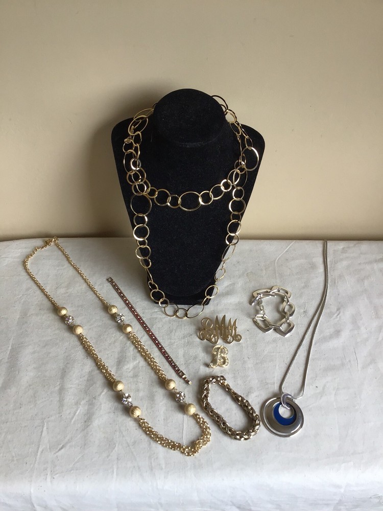 Vintage Mixed Lot Of 8 Contemporary Rhinestone Womens Costume Fashion Jewelry