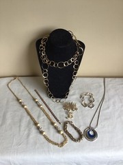 Vintage Mixed Lot Of 8 Contemporary Rhinestone Womens Costume Fashion Jewelry