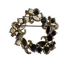 Vintage Unknown Womens Gold Tone Glass Rhinestone Wreath Brooch Jewelry
