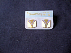 VINTAGE SAMUEL HUANG CLOISONNE EARRINGS WHITE & LAVENDER ENAMEL GOLD FILLED POST