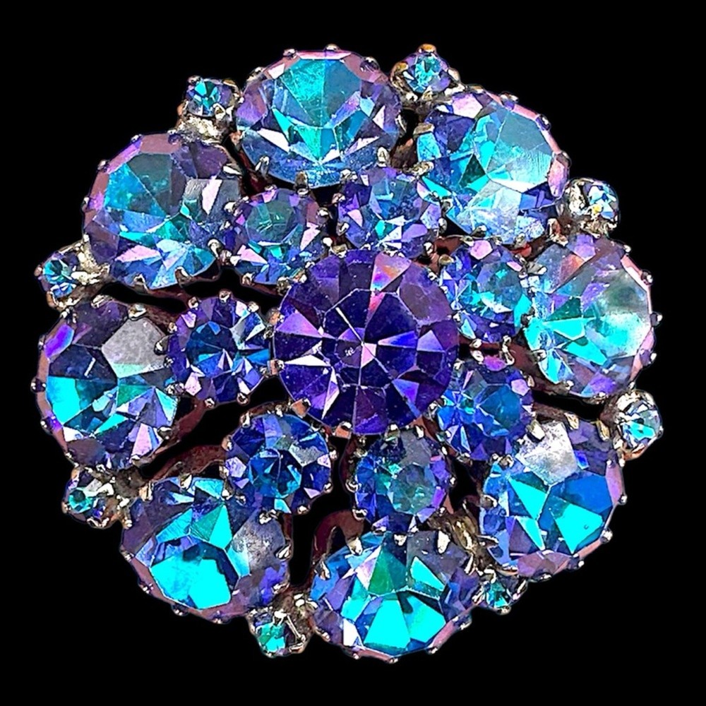 Vintage Rare Weiss Iridescent Color Changing Blue Purple Rhinestone Brooch Signe