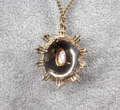 Vintage Anthony Dragon’s Breath Faux Opal Pendant Necklace Gold-tone Crystal 16″