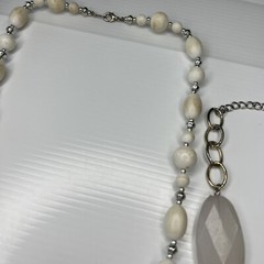 H1 Lot White Clear Resin Lucite Acrylic Boho Hippie 70s Mcm Mod Retro Necklaces