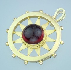 Fine Antique Victorian 15K Gold Red Paste Cabochon Nautical Compass Sun Pendant