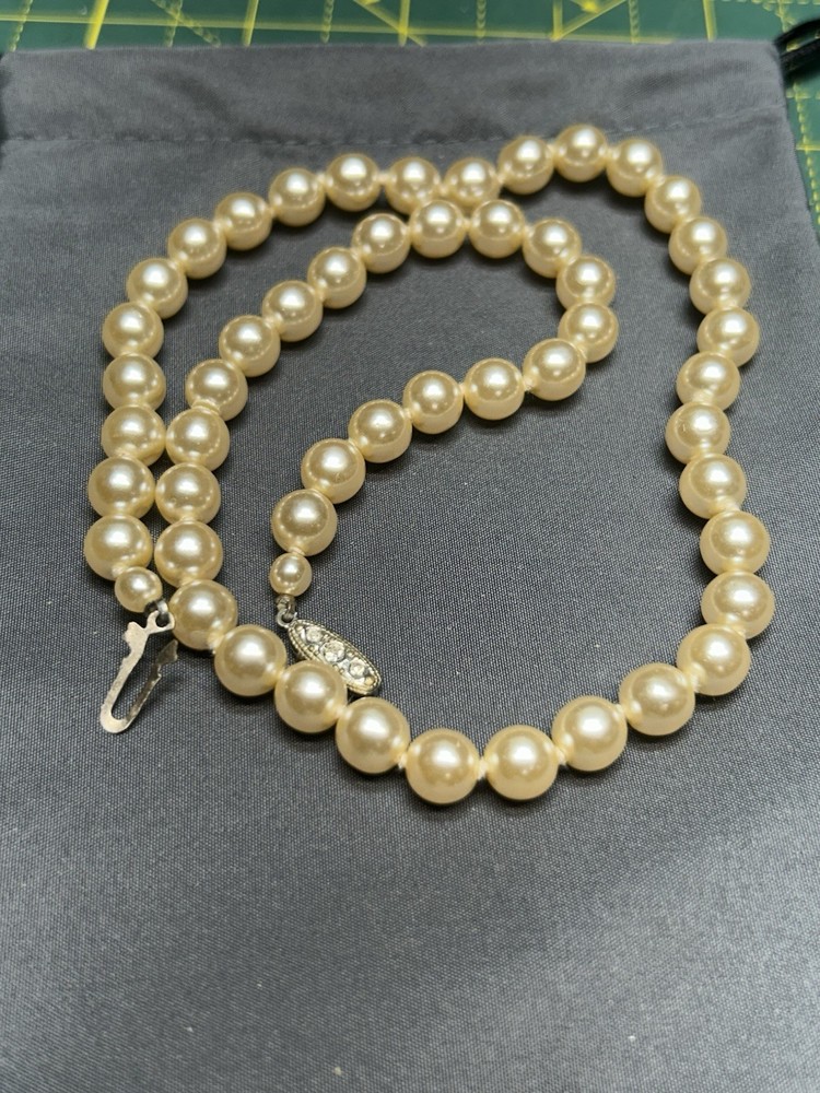 Vintage 8mm Cultured Pearl Necklace Hand-Knotted Cream Ivory Luster Ornate Clasp