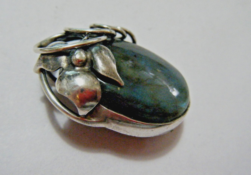Vintage 70s Sterling Silver & Large Labradorite Cab Handmade Pendant Brooch