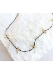 Mother of Pearl Accented Clip Fetish Sterling Silver 925 Vintage Necklace – 15″
